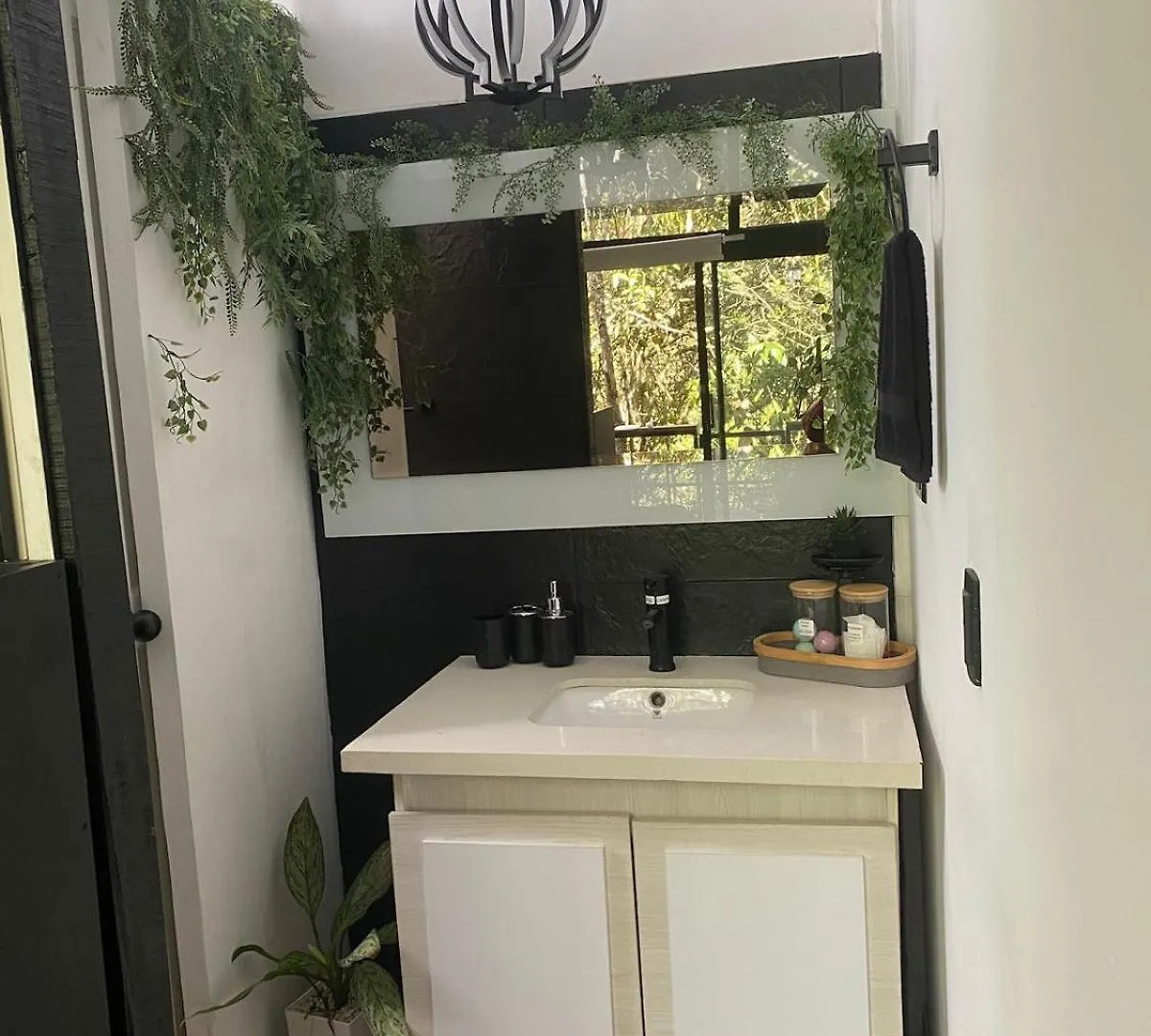 Domek alpejski Cabana Lambrusco - La Cava Lodge Medellín Kolumbia